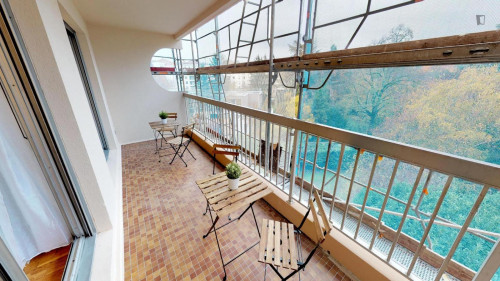 Amazing double bedroom in Vaise