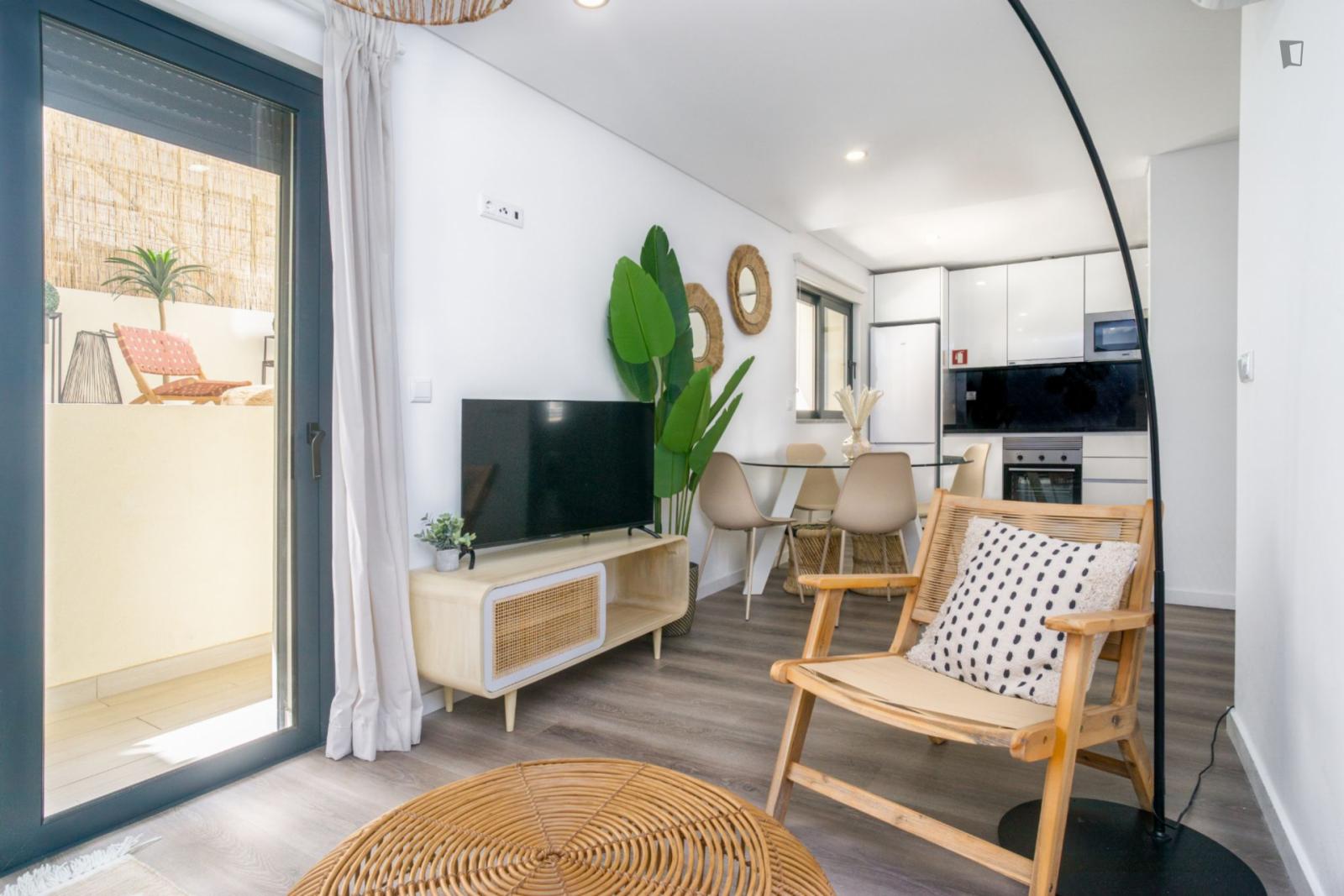 Comfortable 2-Bedroom Flat In The Heart Of Faro - 1