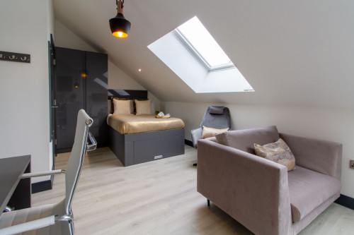 The Residence - Gallery - 33