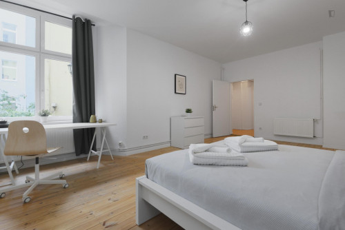 Large 1-bedroom apartment in Schöneberg - Gallery - 19