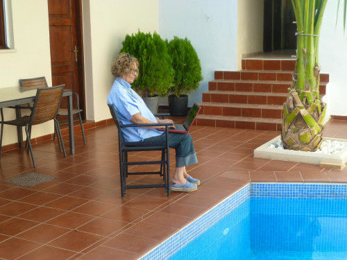 Outstandig Greek Complex w/ Terrace + Pool