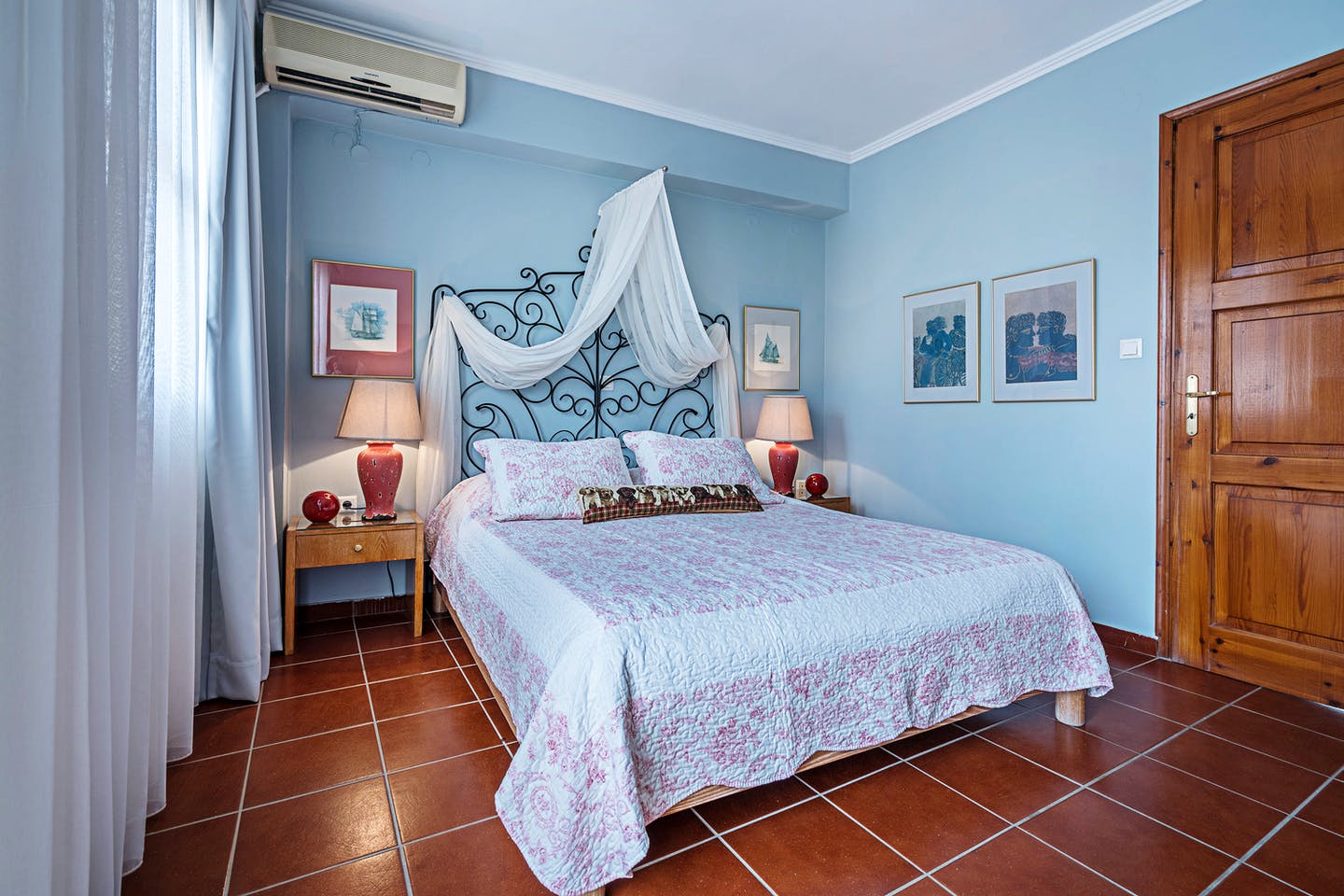 Authentic Maisonette No 8 - Outstandig Greek Complex w/ Terrace + Pool Home - Gallery - 1