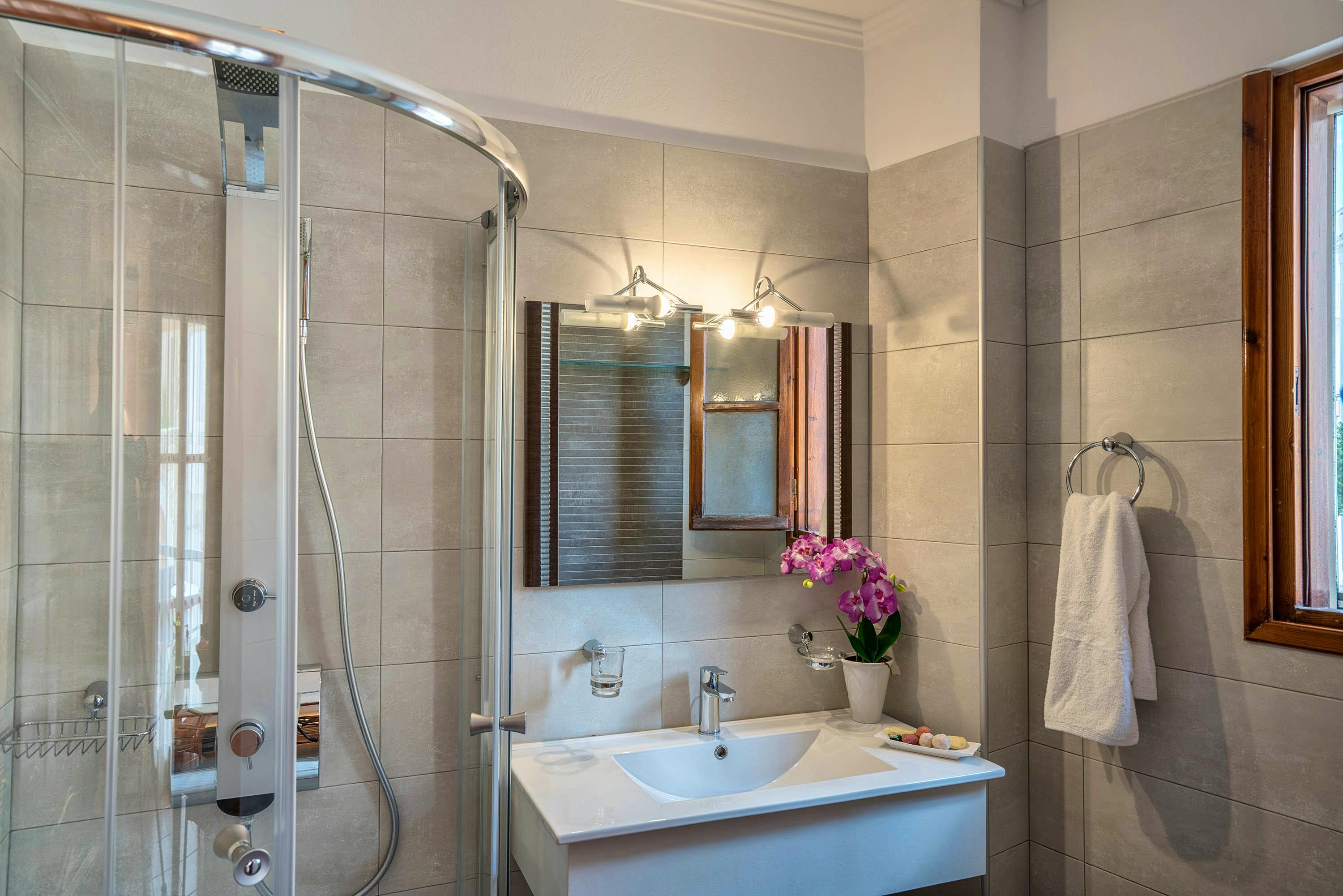  Authentic Maisonette No 8  -  Outstandig Greek Complex w/ Terrace + Pool  - Gallery -  28