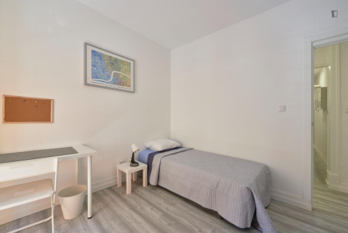 Enjoyable single bedroom in Arroios