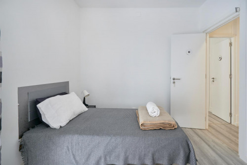 Admirable single bedroom in Arroios