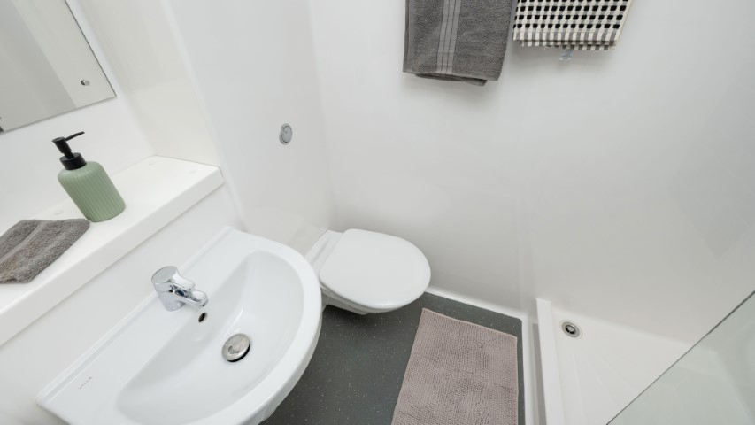 Gold En-Suite - 4