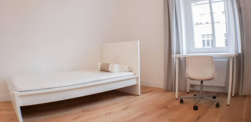 Comfortable single bedroom in Wedding