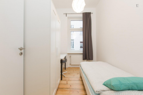 Graceful single bedroom near the Osloer Straße metro