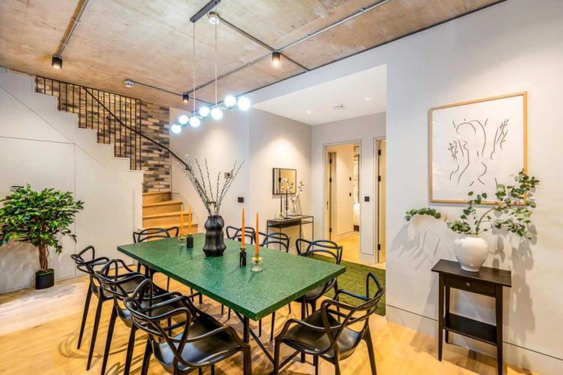  20 King’s Mews #2  -  King’s Mews  - Gallery -  4