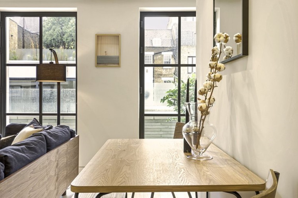  20 King’s Mews #7  -  King’s Mews  - Gallery -  10