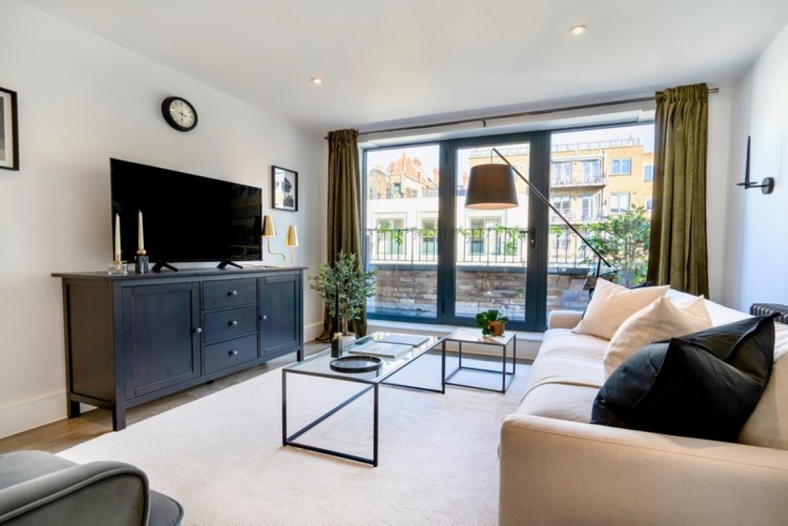  10 King’s Mews #5  -  King’s Mews  - Gallery -  10