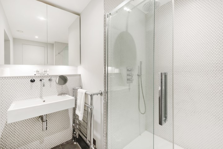  Wardour St #1 1 Bed Apartment  -  Chinatown Soho Apartments (Wardour Street)  - Gallery -  9