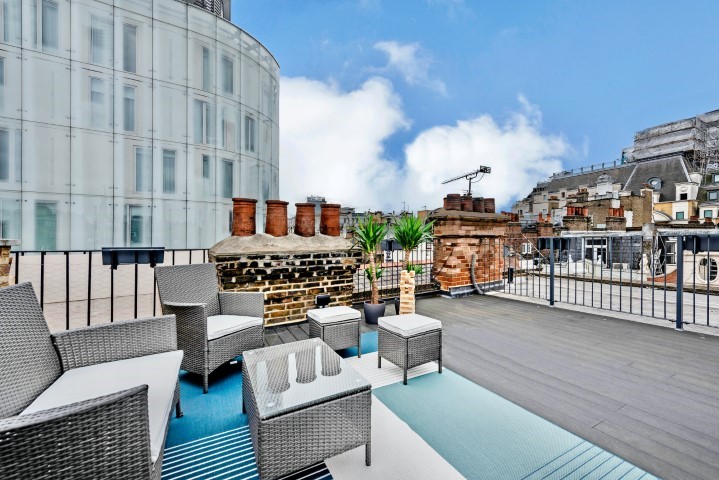  Wardour St #3 2 Bed Penthouse  -  Chinatown Soho Apartments (Wardour Street)  - Gallery -  12