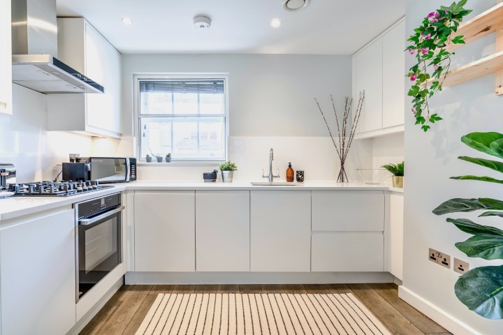  Wardour St #3 2 Bed Penthouse  -  Chinatown Soho Apartments (Wardour Street)  - Gallery -  6