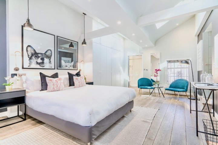  Wardour St #3 2 Bed Penthouse  -  Chinatown Soho Apartments (Wardour Street)  - Gallery -  1