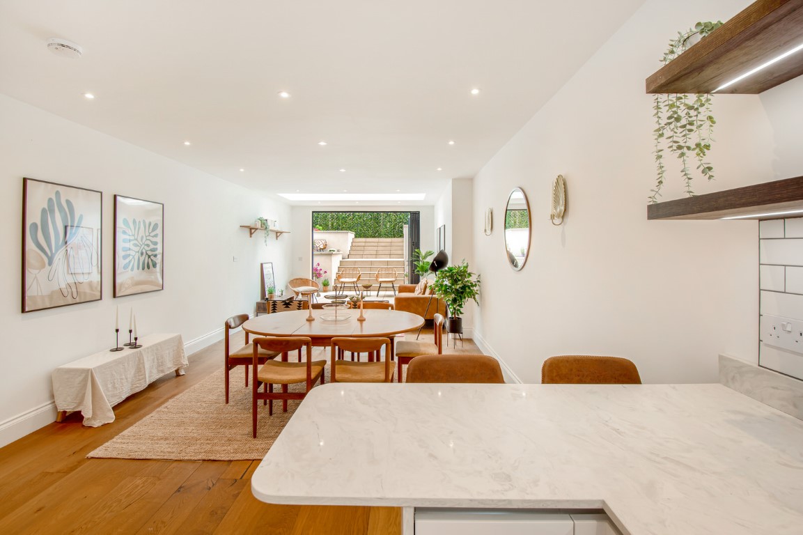 3 Bedrooms, 3 Bathrooms - 3