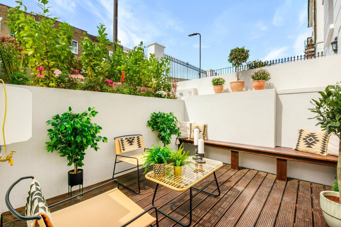 3 Bedrooms, 3 Bathrooms - 12