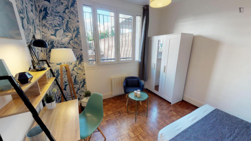 Great double bedroom in République–Point-du-Jour