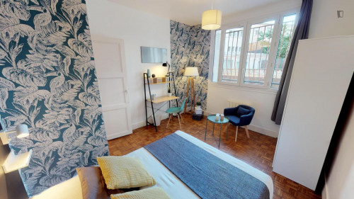 Great double bedroom in République–Point-du-Jour