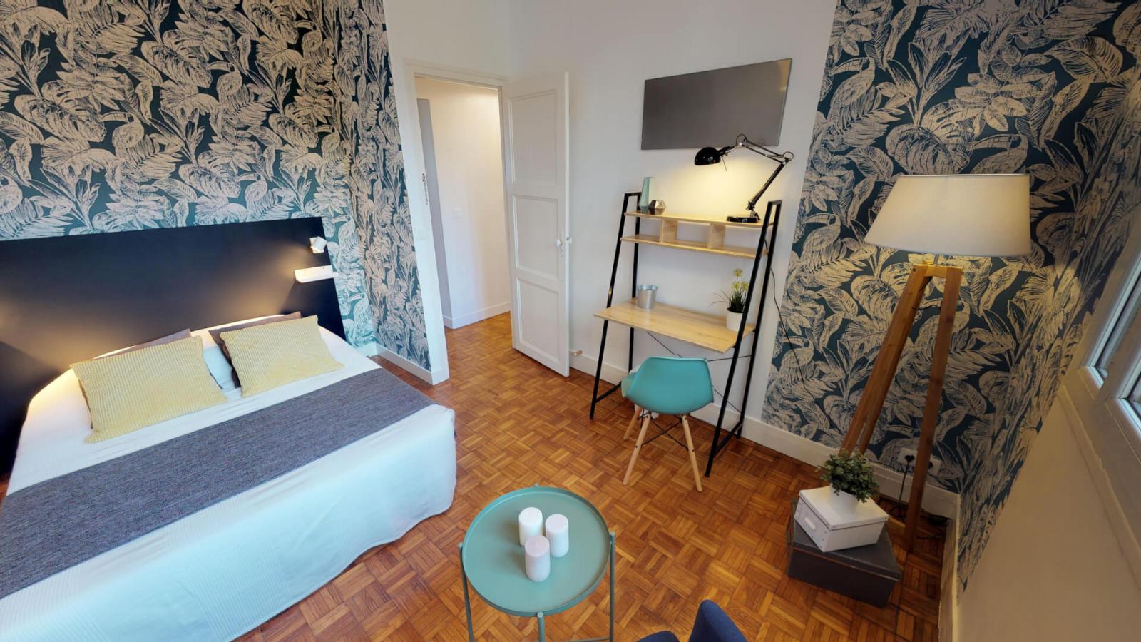 Great Double Bedroom In République–Point-Du-Jour - Great double bedroom in République–Point-du-Jour - Gallery - 1