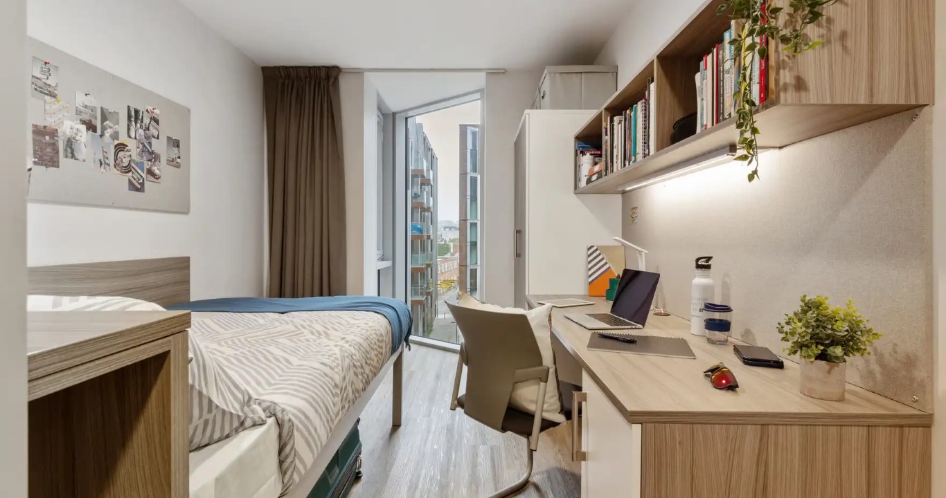  Classic En-Suite  -  Kaplan Living Brighton  - Gallery -  3