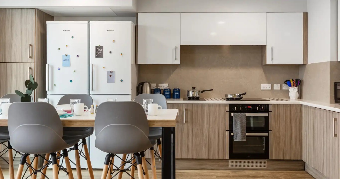  Classic En-Suite  -  Kaplan Living Brighton  - Gallery -  5
