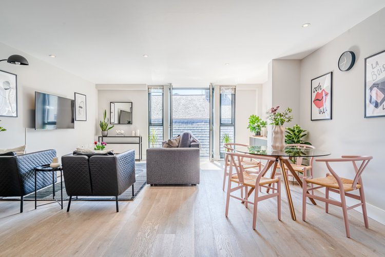 2 Bed, 2 Bath - Bull Inn Court - Gallery - 4