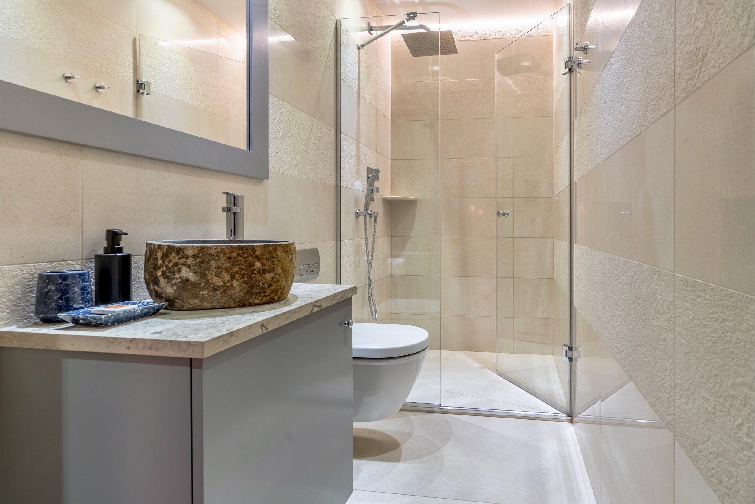  2 Bed Apartment, 2 Bath Duplex Stukeley Street #1  -  Stukeley Street  - Gallery -  7