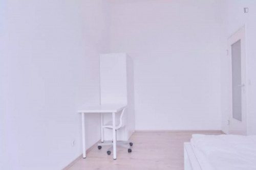 Neat and cosy single bedroom in Charlottenburg