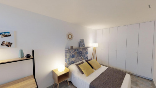 Great double bedroom near central Parc André Malraux