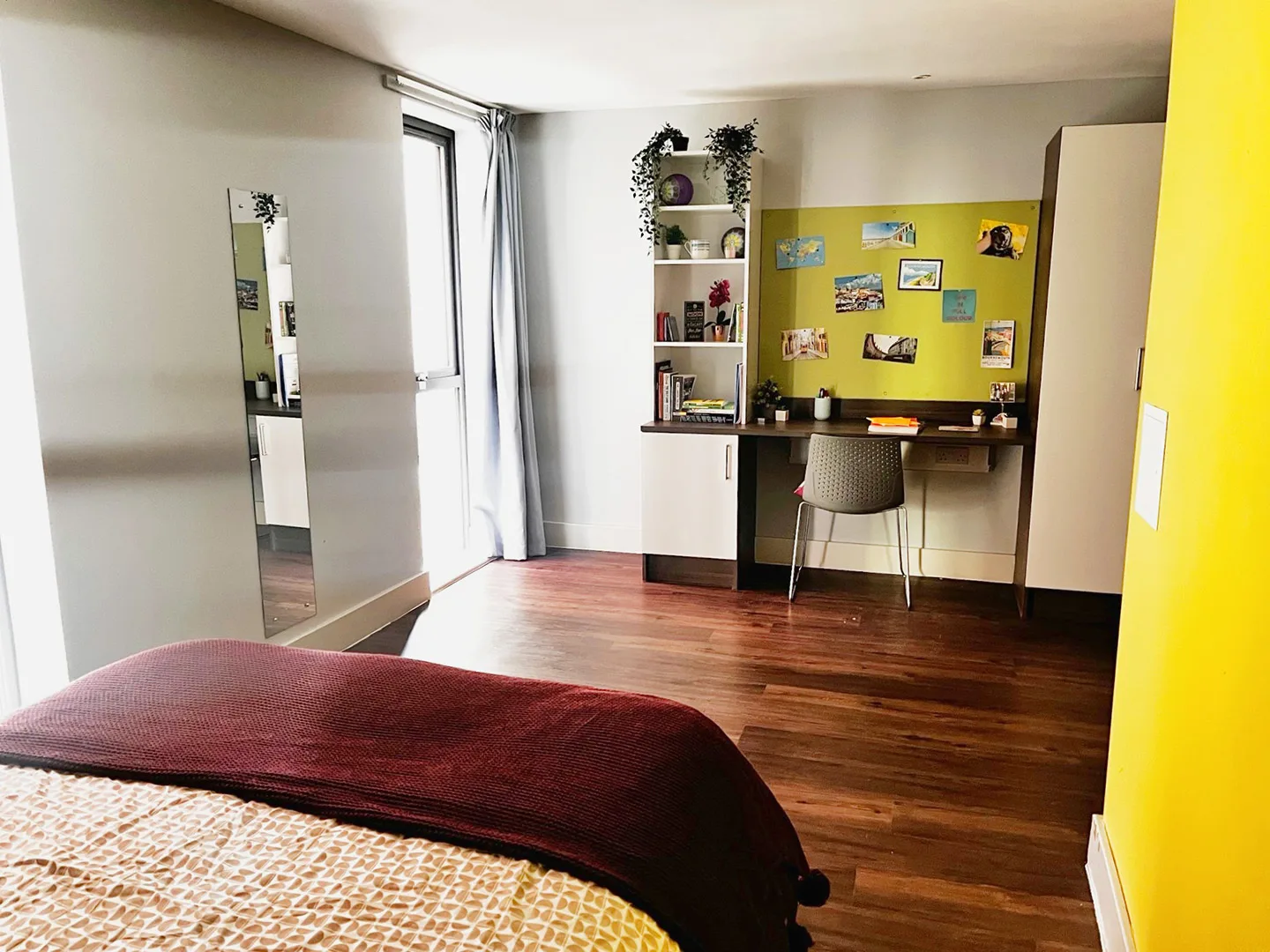 Ensuite With Wet Room - Kaplan Living Bournemouth - Gallery - 1