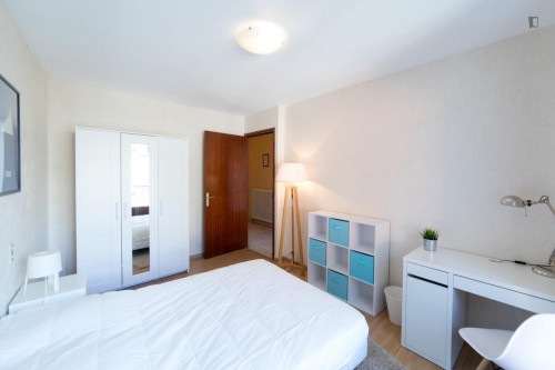 Tasteful double bedroom with balcony in Compans