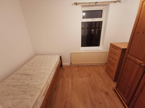 Cowley Road - Gallery - 7