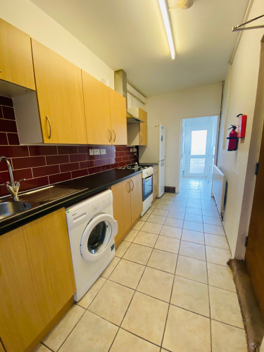 Templar’s Square, Cowley - Gallery - 5