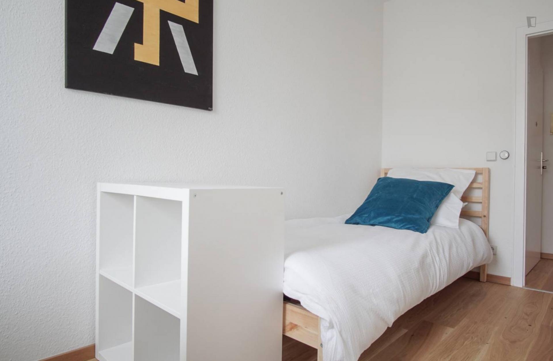 Homely single bedroom in Adlershof