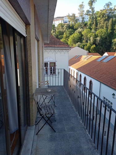 Double bedroom, with balcony, in 6-bedroom apartment