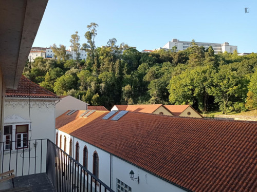 Double bedroom, with balcony, in 6-bedroom apartment  - Gallery -  5