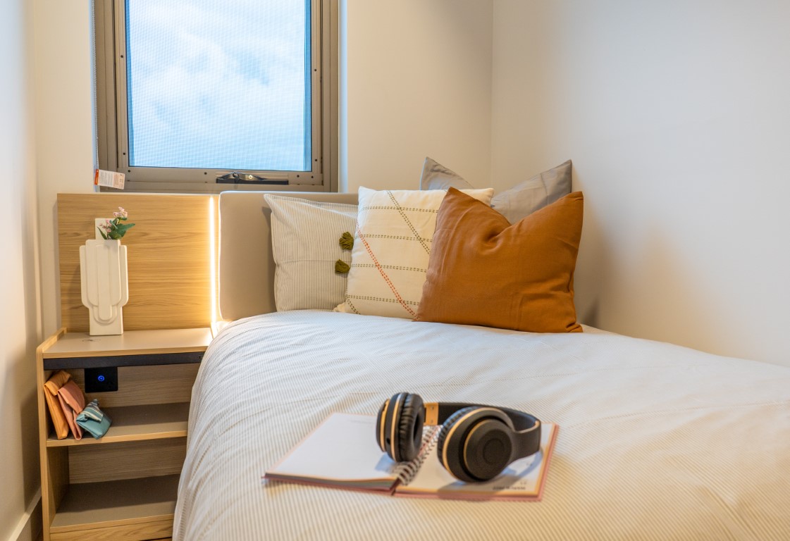  Cosy Two Bed Apartment  -  The Switch Adelaide Central  - Gallery -  3