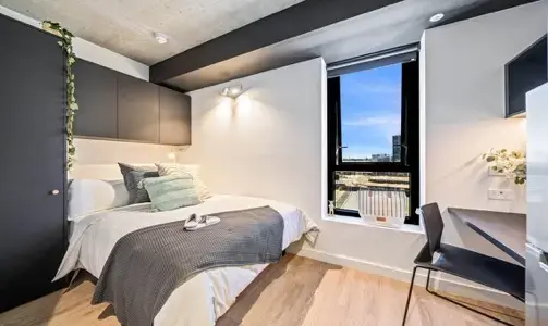 Four Bed Ensuite Apartment - 1