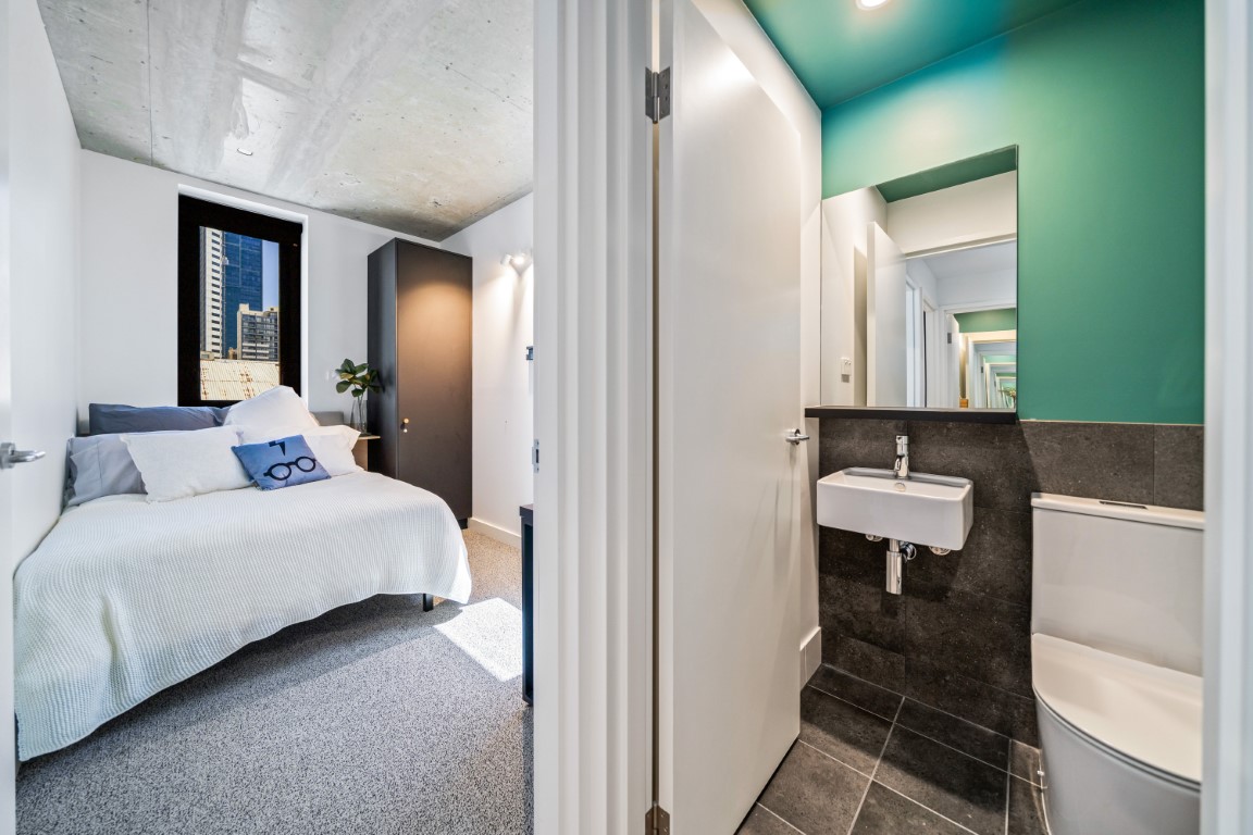 Five Bedroom Apartment - 11