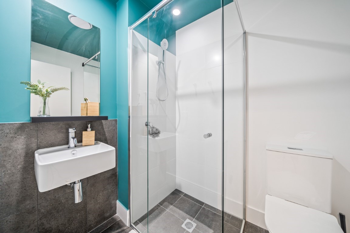 Panoramic Cosy Two Bedroom Apartment - 2