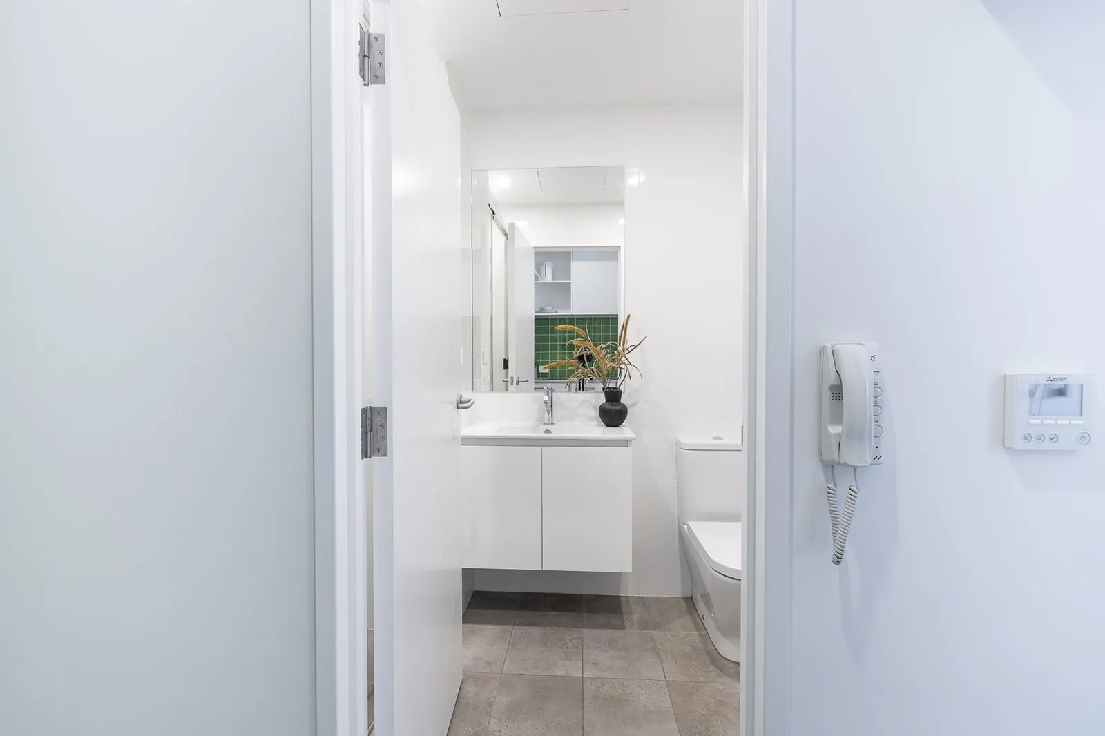  Deluxe Studio - South  -  Dwell East End Adelaide  - Gallery -  4