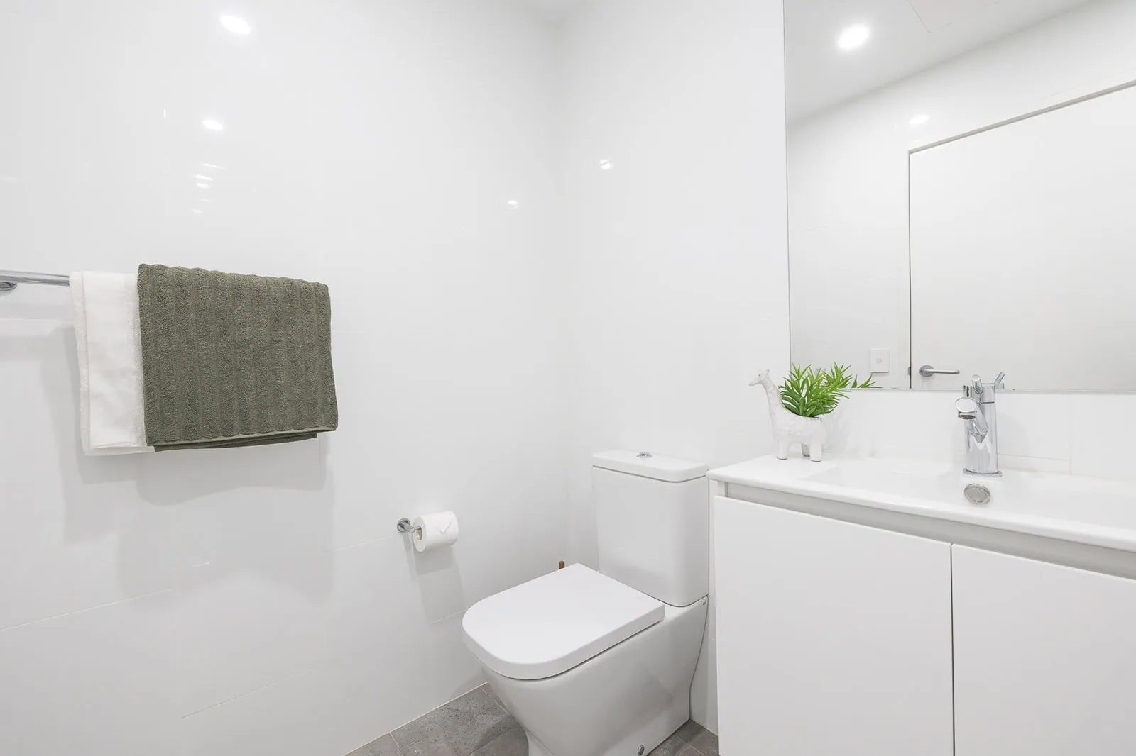  Premier Large Studio  -  Dwell East End Adelaide  - Gallery -  5