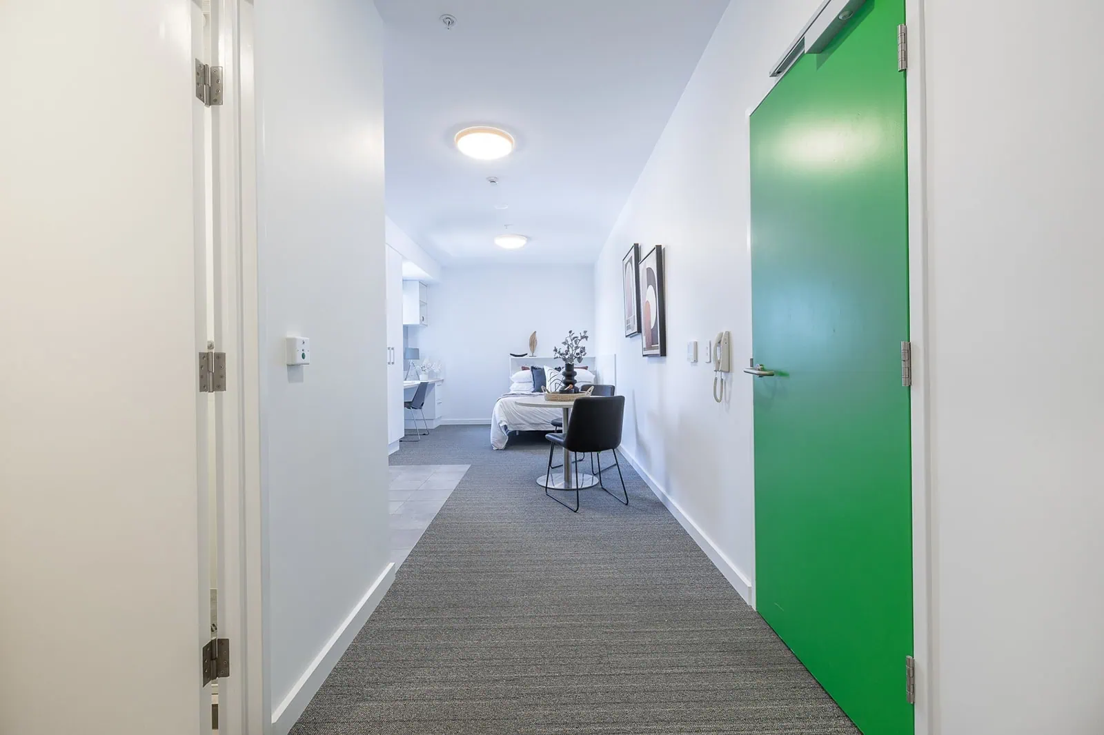  Premier Large Studio  -  Dwell East End Adelaide  - Gallery -  3