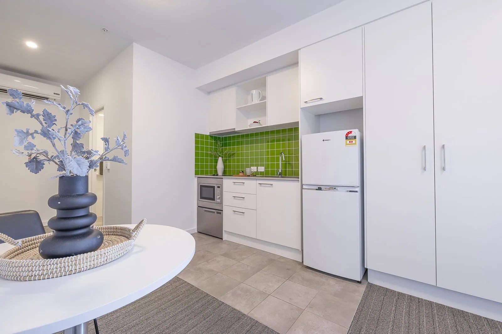  Premier Large Studio  -  Dwell East End Adelaide  - Gallery -  2