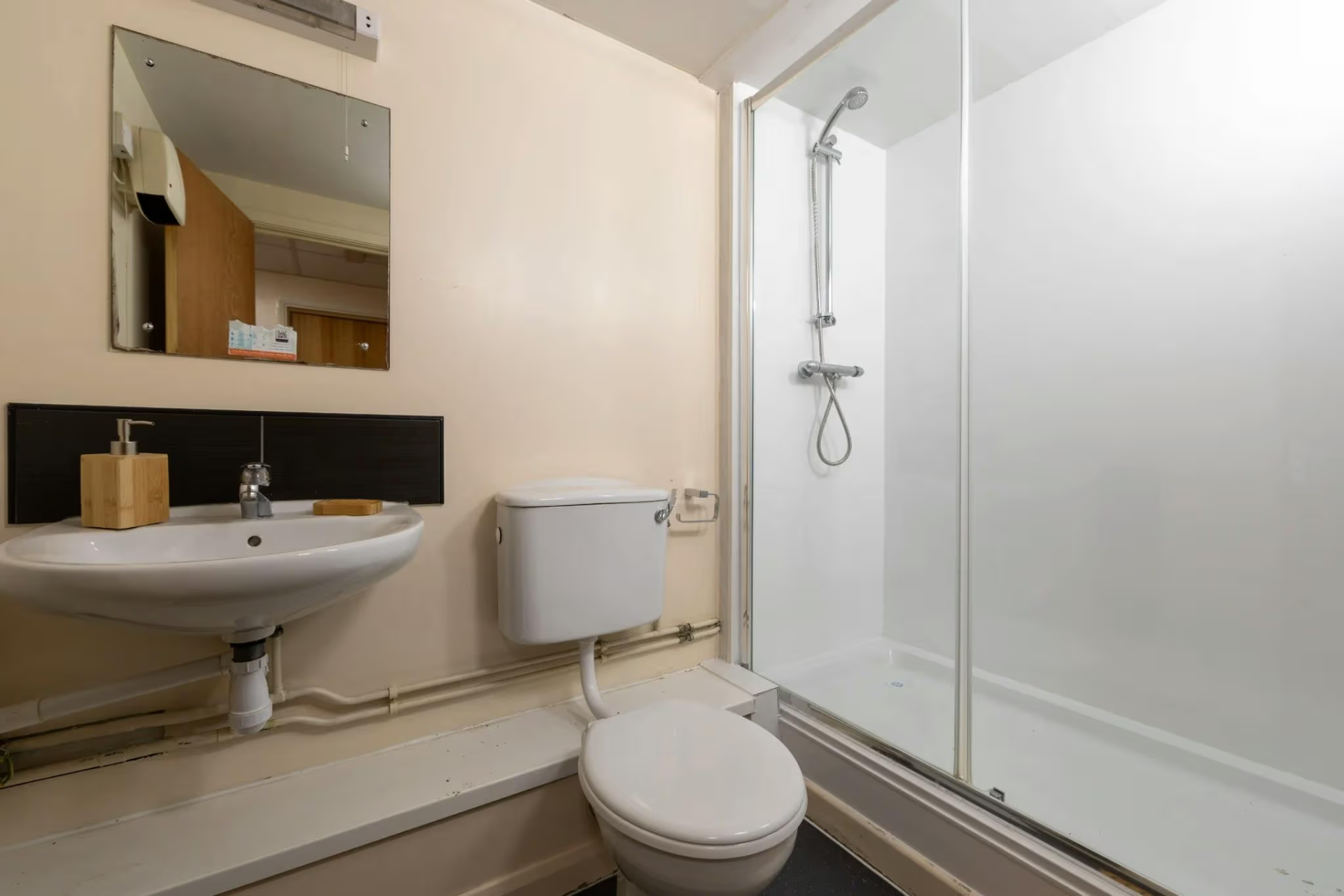  Bronze Non En-Suite  -  Hotwells House  - Gallery -  14