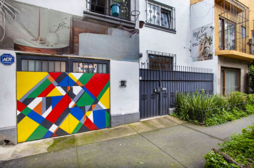 Luxury Vibrant Complex w/ Terrace