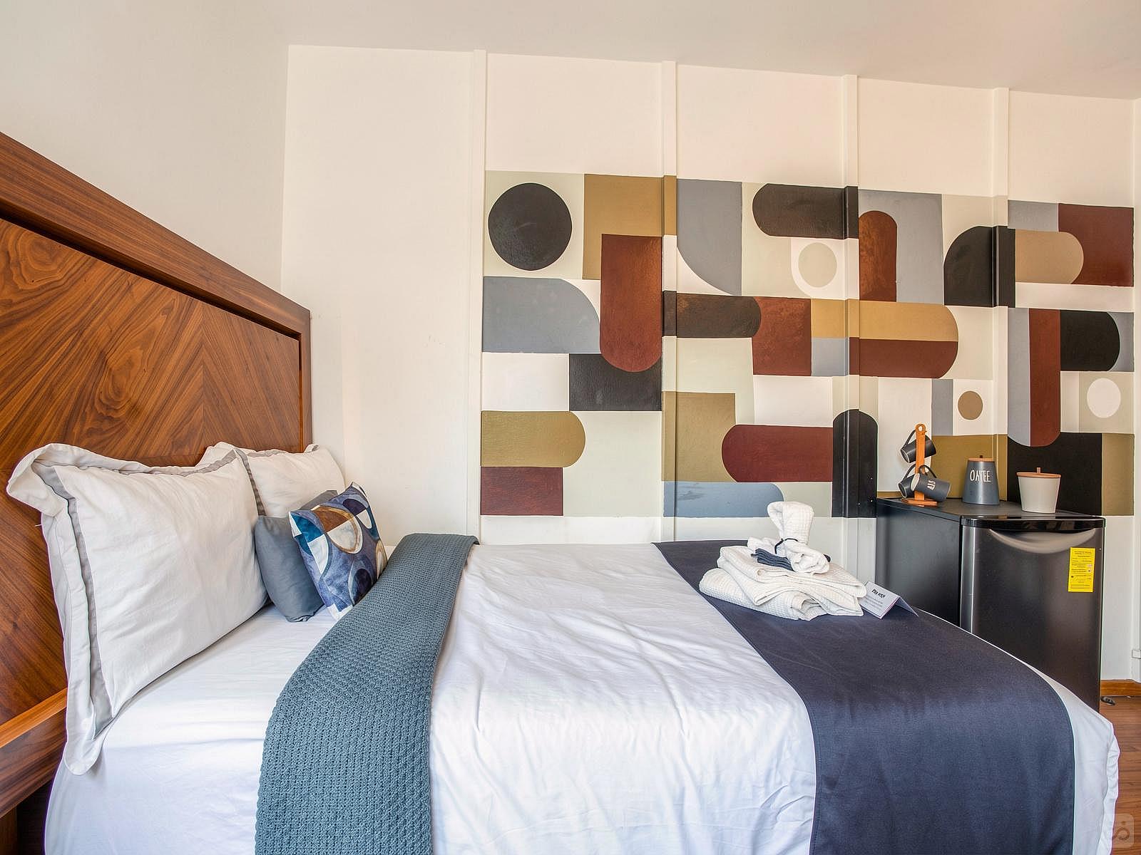 Gamma Room - 104