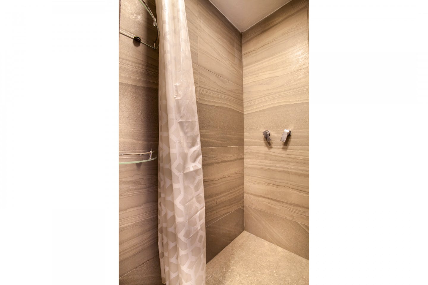 Delta Room - 26