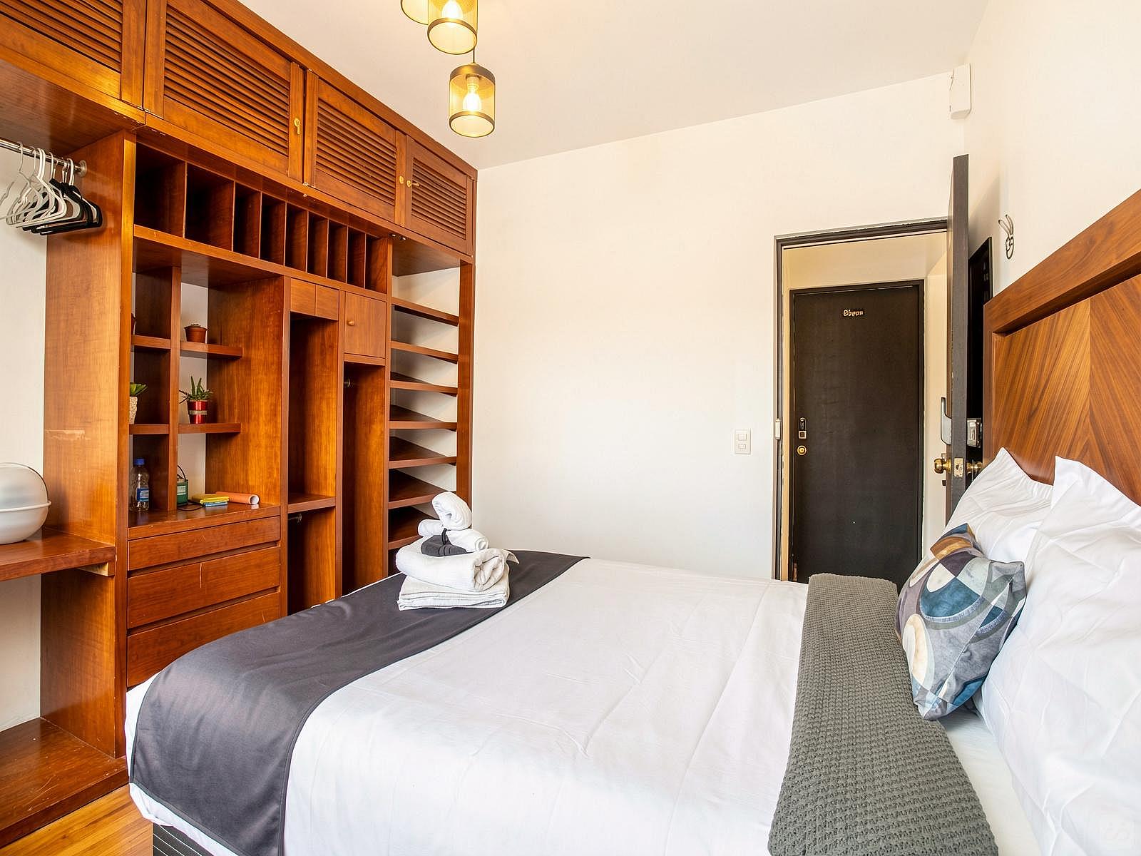 Epsilon Room - 73